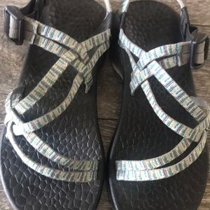 LIKE NEW-Chaco’s Size 7